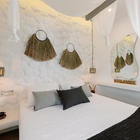 Hidden Gem Aqua Marine - Sea View - Mikri Vigla Villa Naxos City