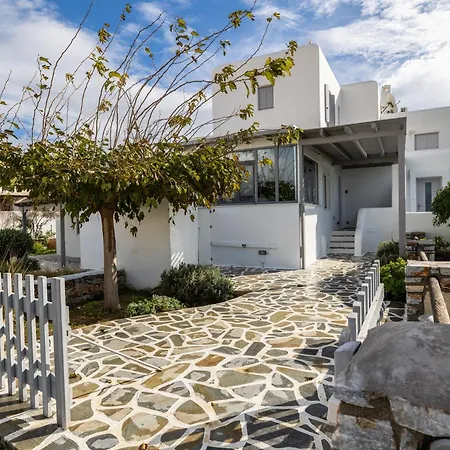 Hidden Gem Aqua Marine - Sea View - Mikri Vigla Villa Naxos City